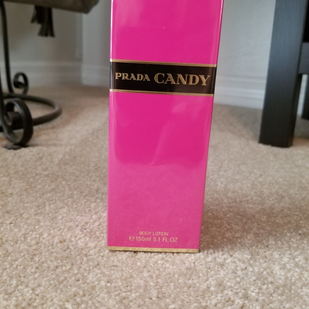 Prada Candy Body Lotion